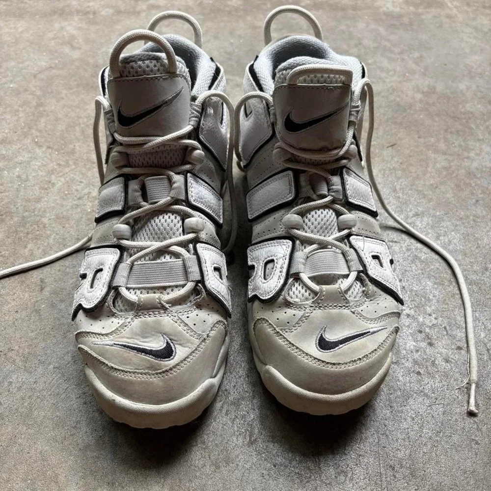 Nike Air More Uptempo white trainers  Youth Size US 7.5 or women's 8.5